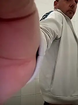 Snapshot of Romaeterna_ chatting on October 2025 04:51:02 PM Romaeterna  online show from October 2025 04:51:02 PM