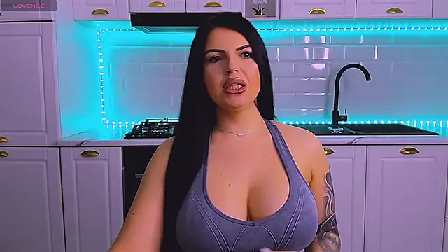 RheaLynn online show from March 2026 09:32:02 PM