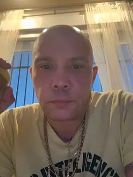 gitanoMad online show from February 2026 05:19:02 PM