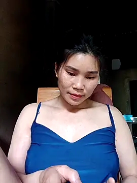 Snapshot of Bear_bear0 chatting on April 2026 01:22:02 AM Bear bear0 online show from April 2026 01:22:02 AM