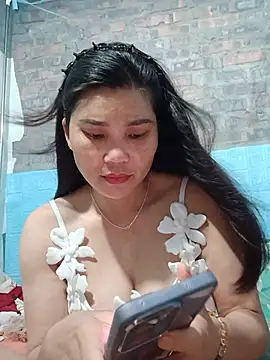 Snapshot of Bear_bear0 chatting on July 2026 07:52:02 PM Bear bear0 online show from July 2026 07:52:02 PM