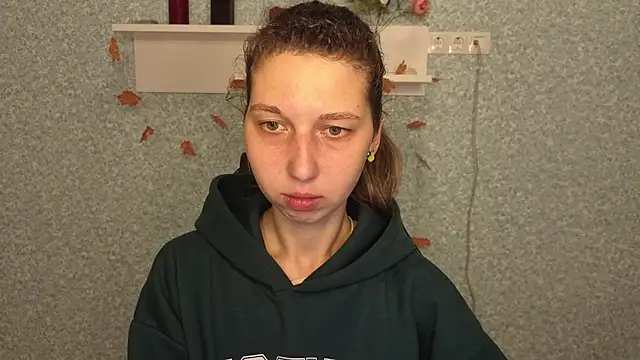 CuteEllii online show from November 2025 05:09:02 AM