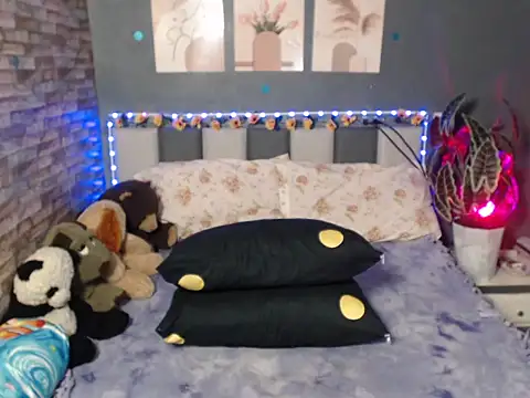 HotNathalie6900 online show from February 2026 04:04:02 PM