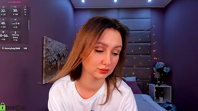 Holly Rays online show from October 2025 08:49:01 AM