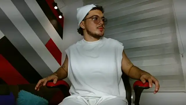 Zac Golden online show from March 2026 01:44:02 PM