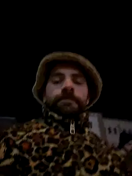 lazzzz09 online show from December 2025 05:09:01 PM