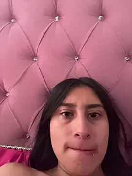 Violeet-Smith online show from February 2026 01:40:02 PM