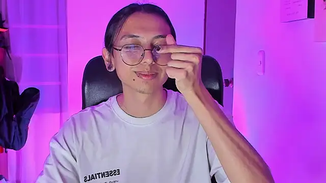  Astrea  online show from February 2026 12:54:01 AM