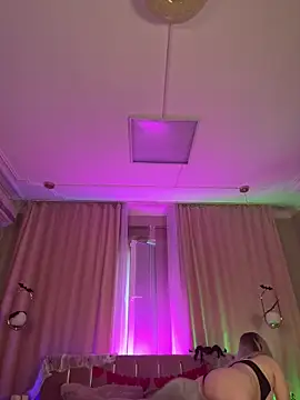 HugeBoobsAlice online show from November 2025 01:57:01 PM