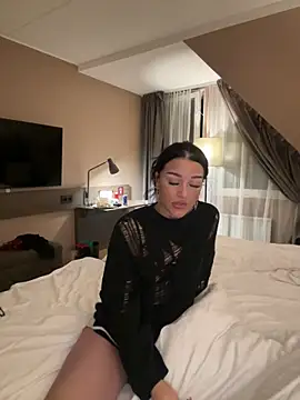 Gabbyys online show from November 2025 11:49:02 PM