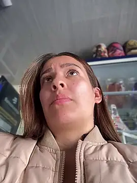 Talia Bonet online show from November 2025 03:00:01 PM