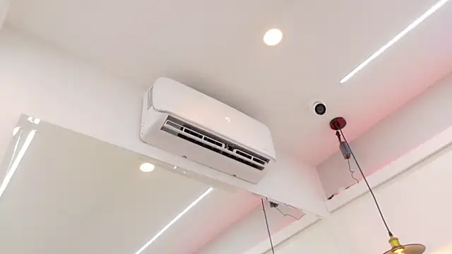 Emily Baby20 online show from February 2026 08:14:01 PM