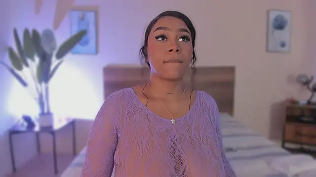 YariRose online show from January 2026 03:50:02 PM