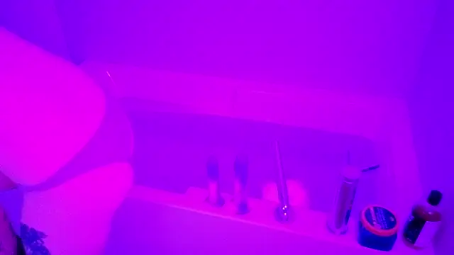 Snapshot of GreenBabyy chatting on March 2026 12:04:02 AM GreenBabyy online show from March 2026 12:04:02 AM