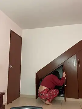 Selena Roa online show from November 2025 12:40:02 PM