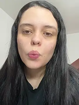 Selena Roa online show from January 2026 04:11:01 PM