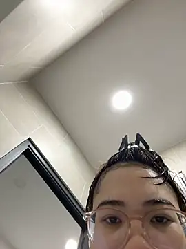 Snapshot of Mina-11 chatting on July 2026 09:46:02 AM Mina-11 online show from July 2026 09:46:02 AM