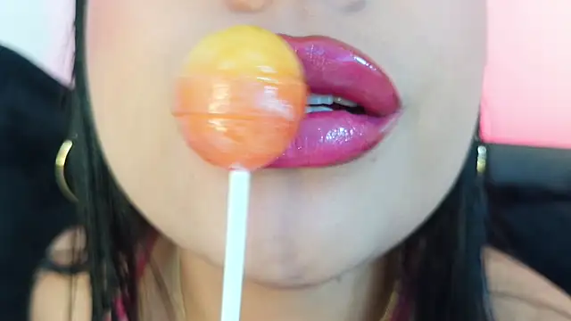 mia roux1 online show from March 2026 10:33:01 PM