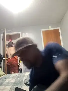 mrspowercouple93 online show from November 2025 02:11:02 AM