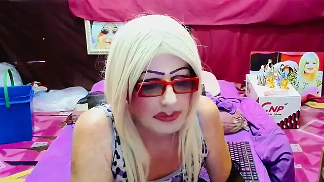 Snapshot of horni4luv chatting on May 2026 10:01:01 AM horni4luv online show from May 2026 10:01:01 AM