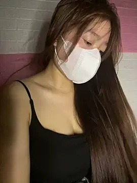 kitty-20x online show from May 2026 09:33:01 PM