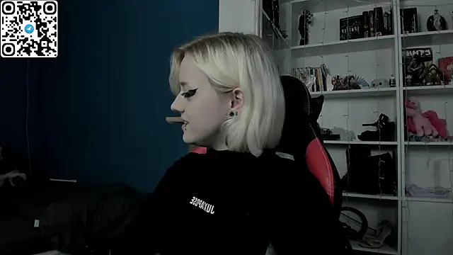 Holy Mistress S online show from December 2025 09:51:02 AM