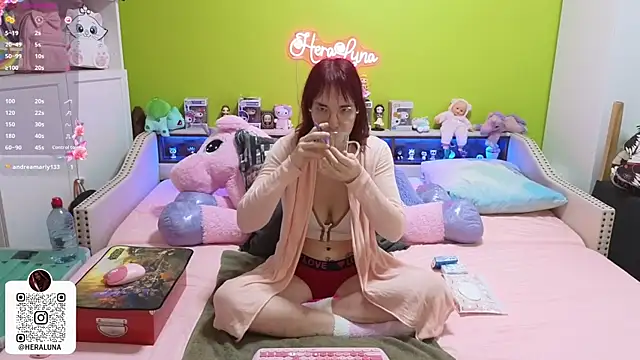  HeraLuna  online show from January 2026 09:38:02 PM