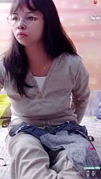 Snapshot of Maomilove1 chatting on April 2026 02:11:02 PM Maomilove1 online show from April 2026 02:11:02 PM