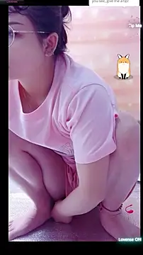 Snapshot of Maomilove1 chatting on May 2026 12:00:02 PM Maomilove1 online show from May 2026 12:00:02 PM