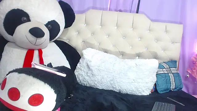 eimyy rouse online show from January 2026 08:47:01 PM