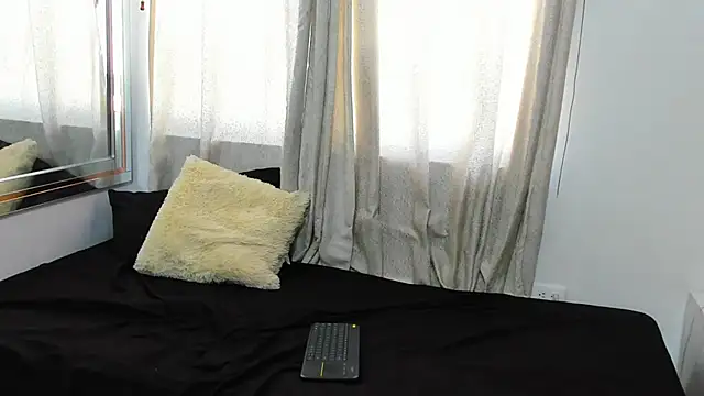 Jake HallsHot online show from October 2025 06:30:02 PM