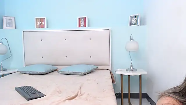 SusanWilliams  online show from November 2025 11:10:02 AM