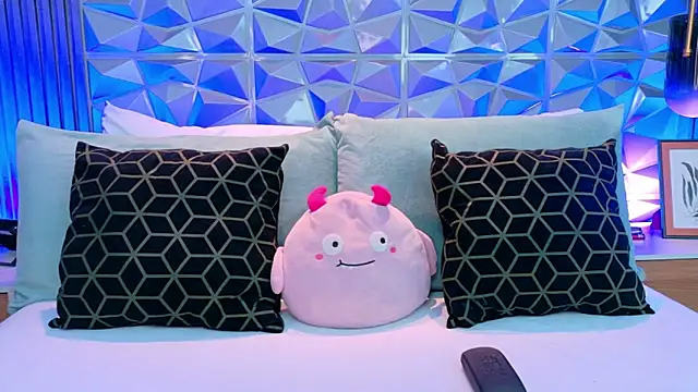 AdelineJhones online show from March 2026 02:09:02 PM