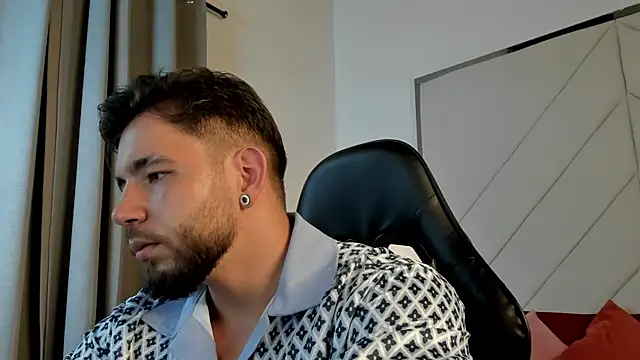 JACKSON STIFLER online show from April 2026 06:34:01 PM