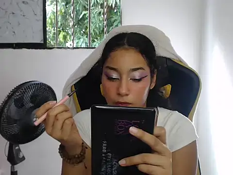 emily stars1 online show from November 2025 07:46:02 PM