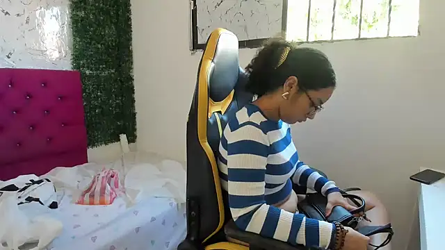 emily stars1 online show from January 2026 02:19:01 PM