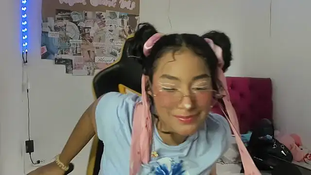 emily stars1 online show from April 2026 07:41:01 PM