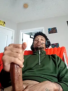 Snapshot of BigPrettyDick777 chatting on January 2026 03:47:01 PM BigPrettyDick777 online show from January 2026 03:47:01 PM