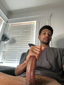 Snapshot of BigPrettyDick777 chatting on May 2026 07:33:01 PM BigPrettyDick777 online show from May 2026 07:33:01 PM