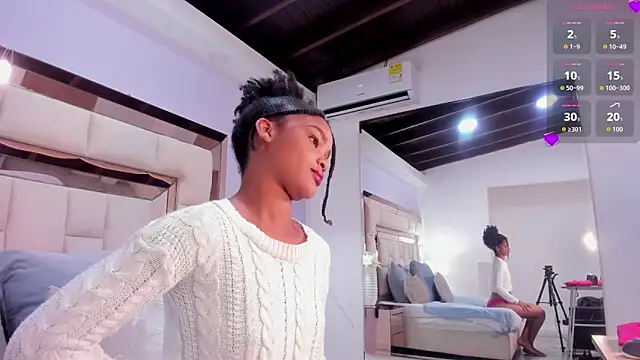 karolebonyy online show from November 2025 05:24:01 PM