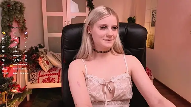 ShineJoan online show from December 2025 09:55:02 PM