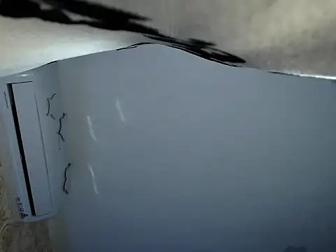 Amiaax online show from January 2026 10:25:02 PM