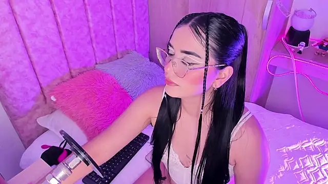 Snapshot of laana_foxx chatting on July 2026 11:18:01 PM laana foxx online show from July 2026 11:18:01 PM