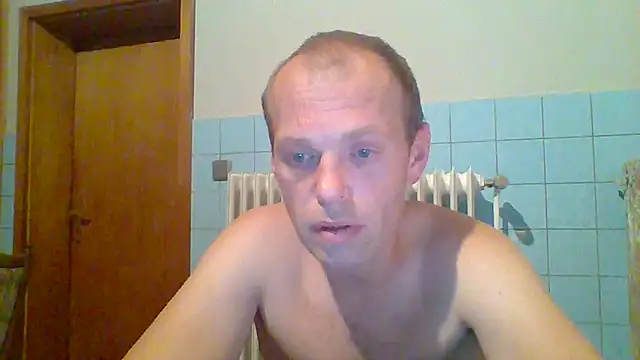 tommy3300 online show from October 2025 05:26:02 AM