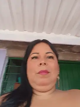 Snapshot of mother2-divorced chatting on May 2026 01:42:02 PM mother2-divorced online show from May 2026 01:42:02 PM