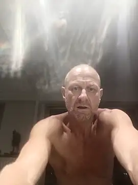 Marco06380 online show from October 2025 12:11:02 AM