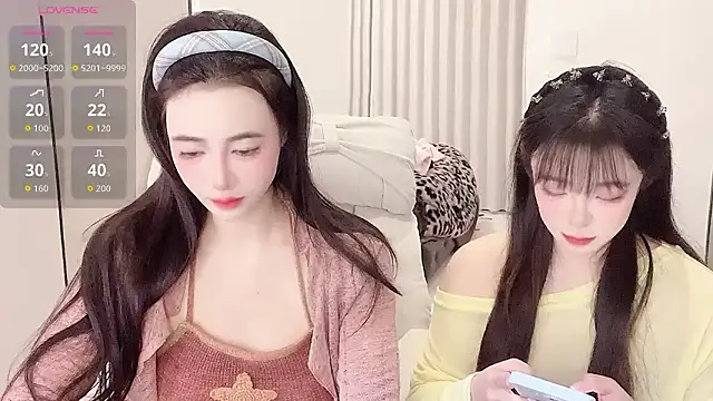 Snapshot of Follyise chatting on February 2026 05:57:02 AM Follyise online show from February 2026 05:57:02 AM