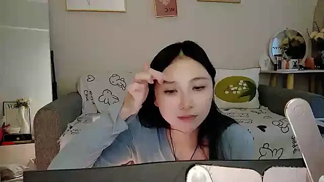 yuyan3929 online show from November 2025 01:08:02 AM