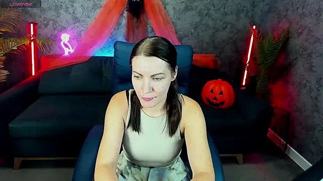 SofieMoons online show from November 2025 02:30:01 PM