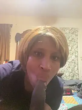 Snapshot of CreammieDelite chatting on February 2026 03:57:02 AM CreammieDelite online show from February 2026 03:57:02 AM